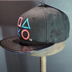 NWT,Soni PlayStation Controller Button Logo Black Flat-bill Hat.